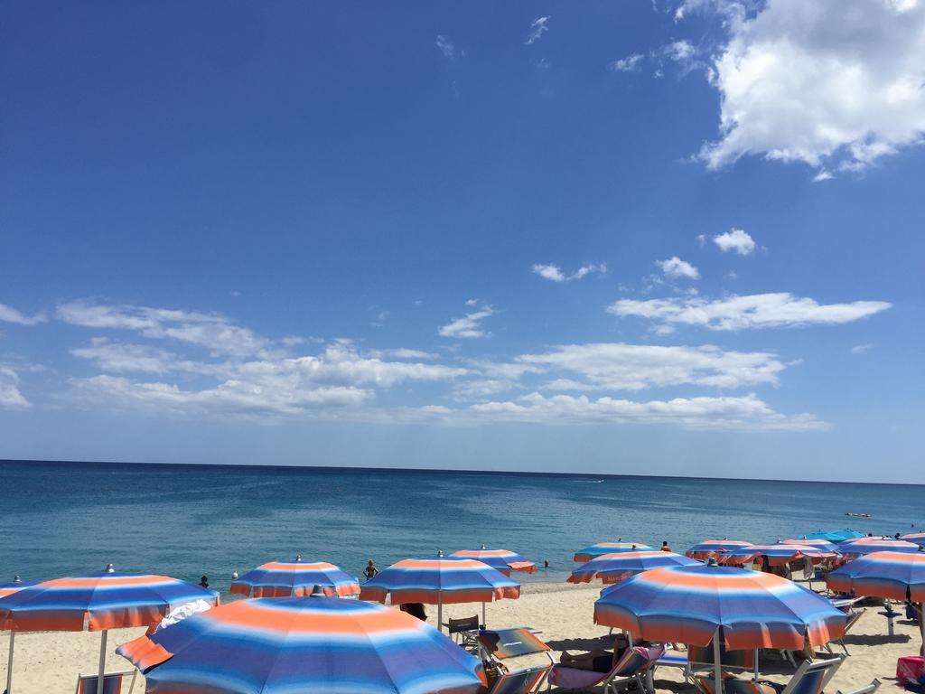 Italian Breeze Villa Soverato Marina Szoba fotó