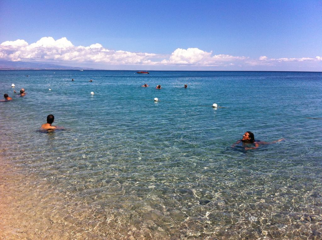 Italian Breeze Villa Soverato Marina Szoba fotó